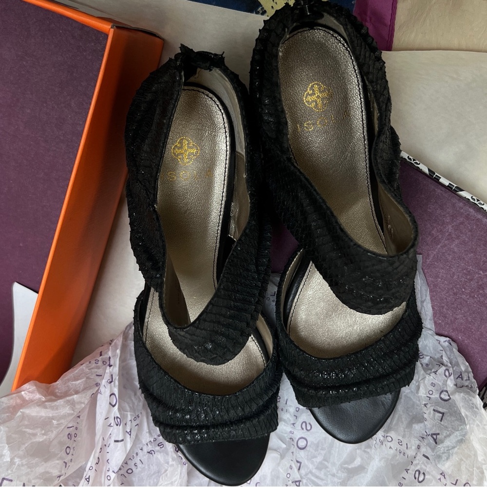 Isola Ruched Heals - Picture 8 of 10